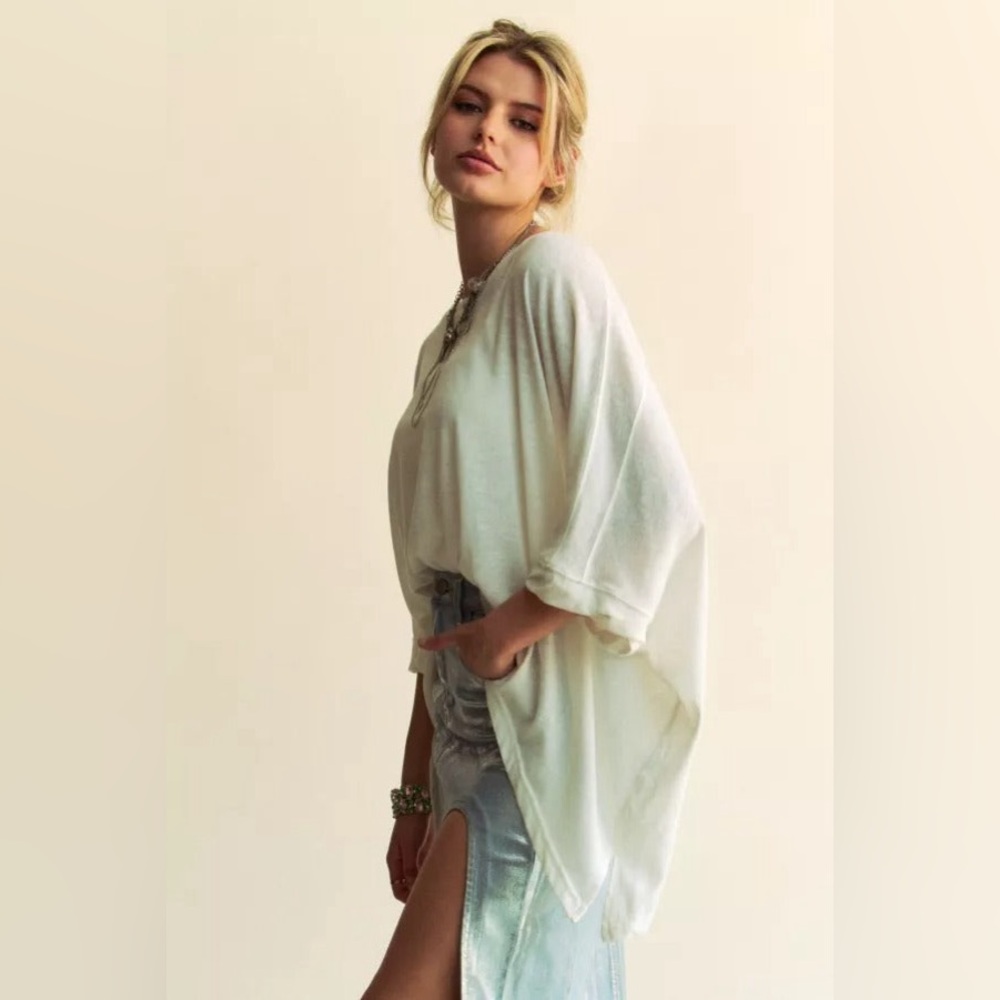 Oversized Drop Shoulder Batwing Sleeve T-Shirt - Davi and Dani - Picture 2 of 3
